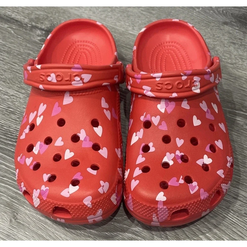 Crocs Classic Valentines Day Clogs‎ Cherry Red Size J5 Youth NWT